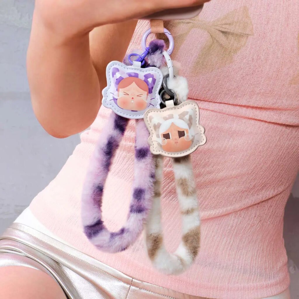 CRYBABYWildbut Cutiephone Charm Blind 6個 CRYBABY Wild but Cutie Series - Phone Charm Blind Box